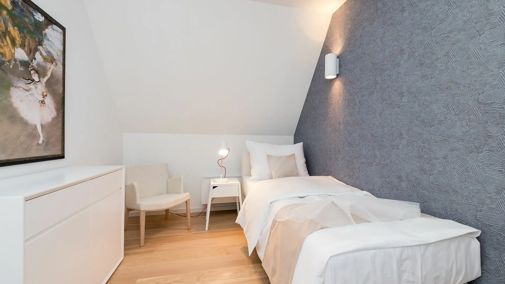 Empirent Apartments City Center Prague 0*,